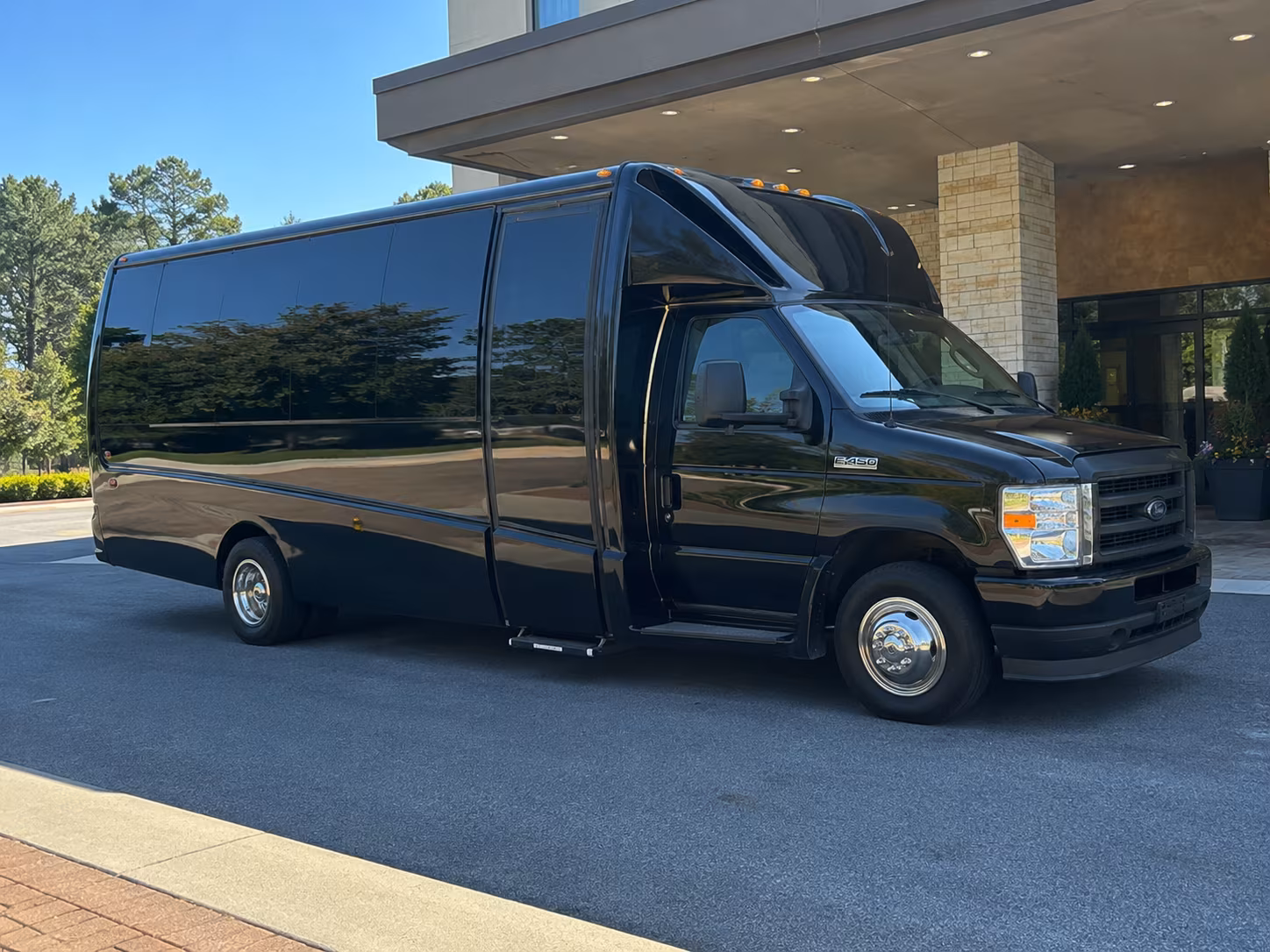 hanford private event transportation onboard seating